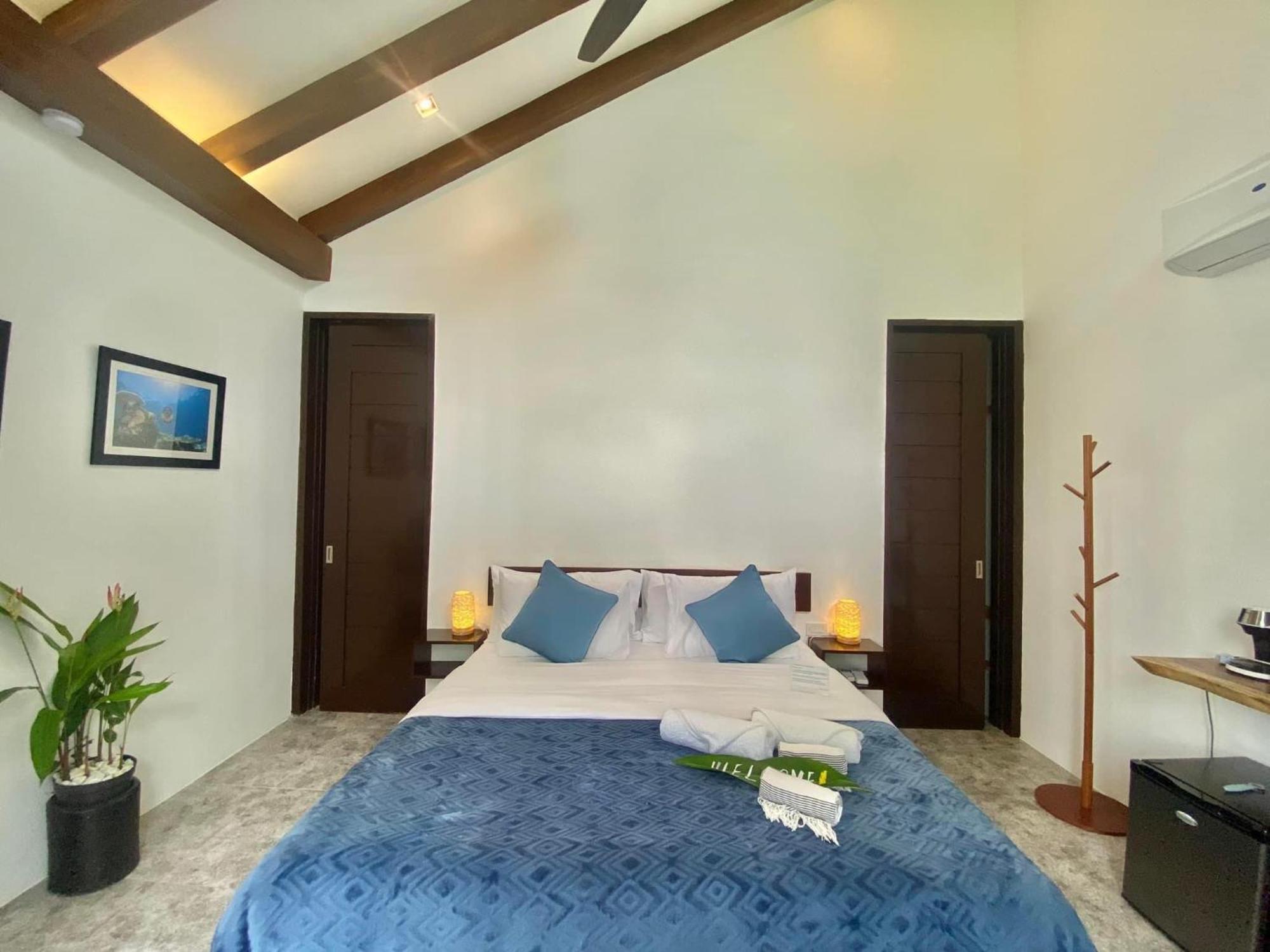Amila Dive Beach Resort Sipalay Eksteriør bilde